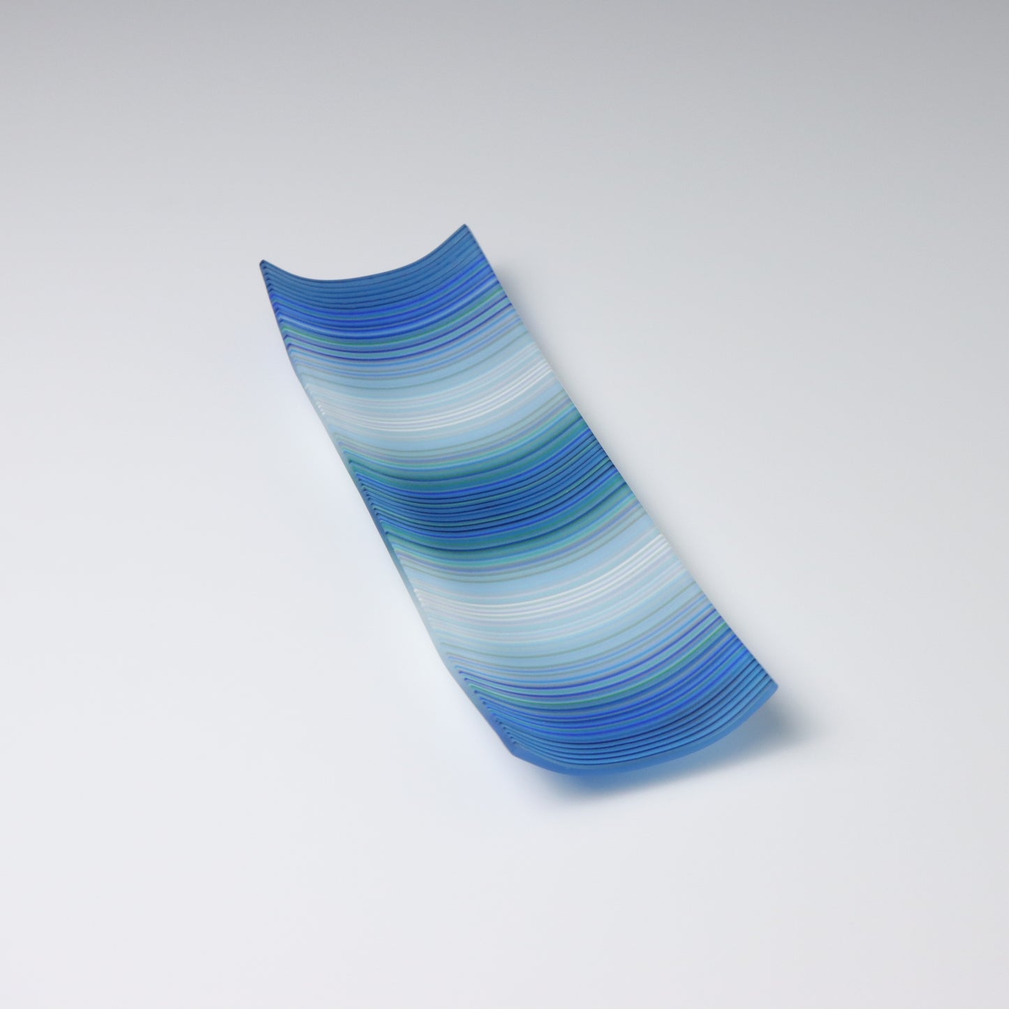 S127 | Rectangular Shaped ColourWave Glass Plate | Dark Blues and White